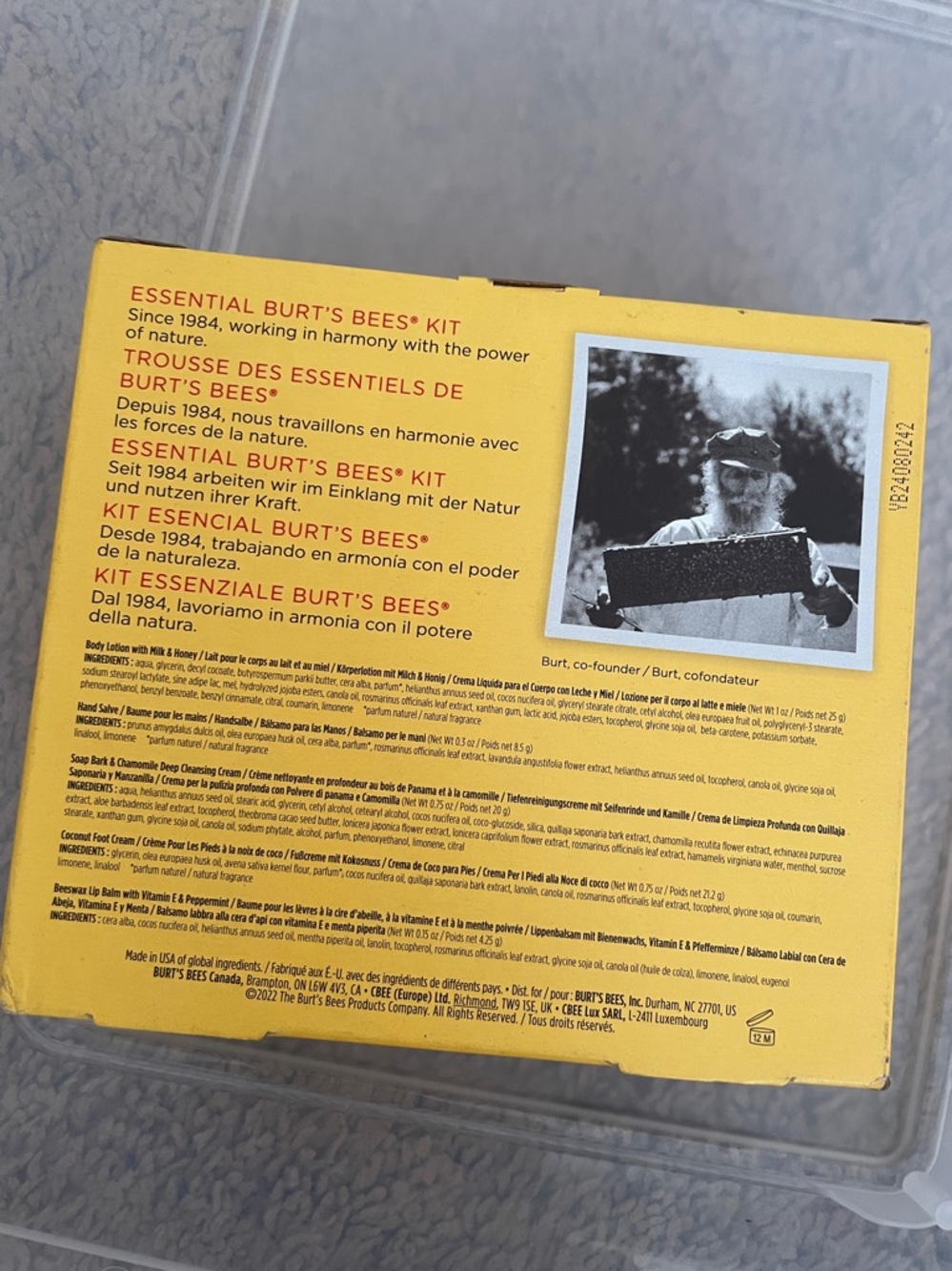 Burt’s Bees Essentials Kit - Picture 2 of 4